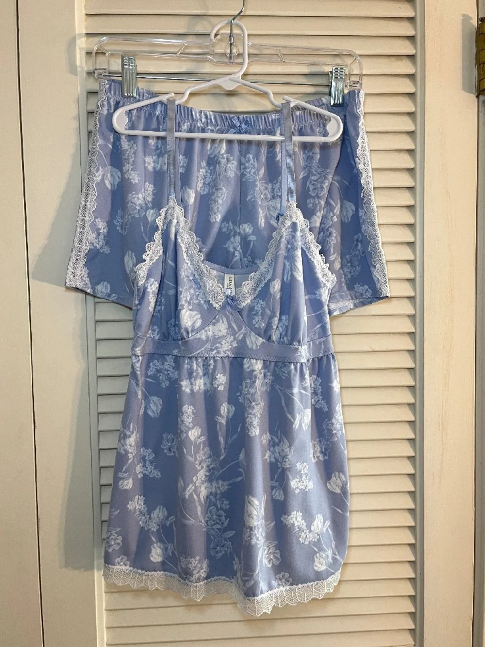 Laura Ashley laura ashley